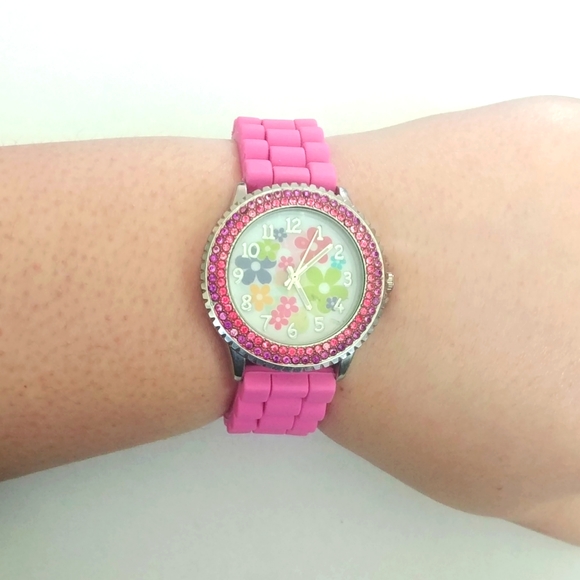 Flower Watch - Picture 5 of 5